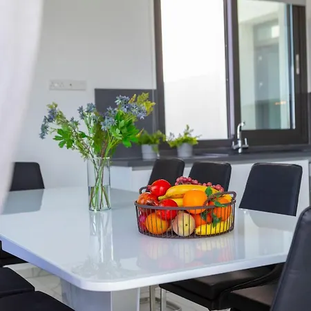 Pleiades Βίλα Πάφος